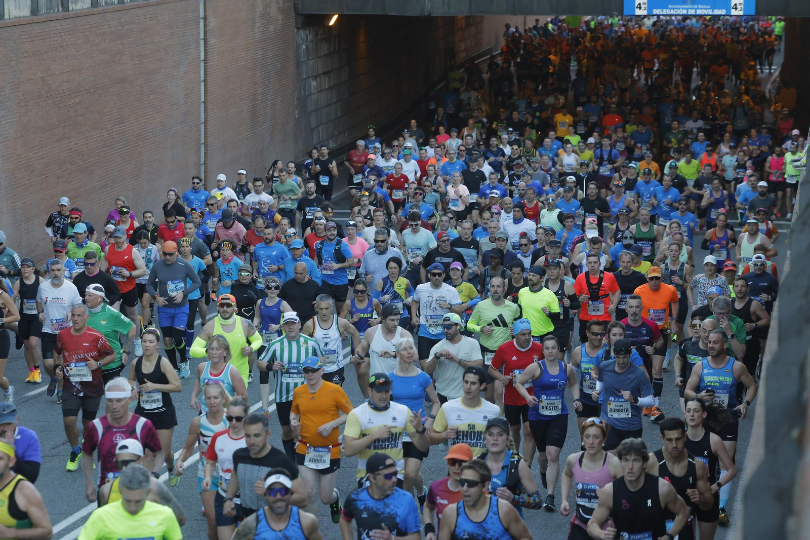 Búscate en el Zurich Maratón de Sevilla 2025