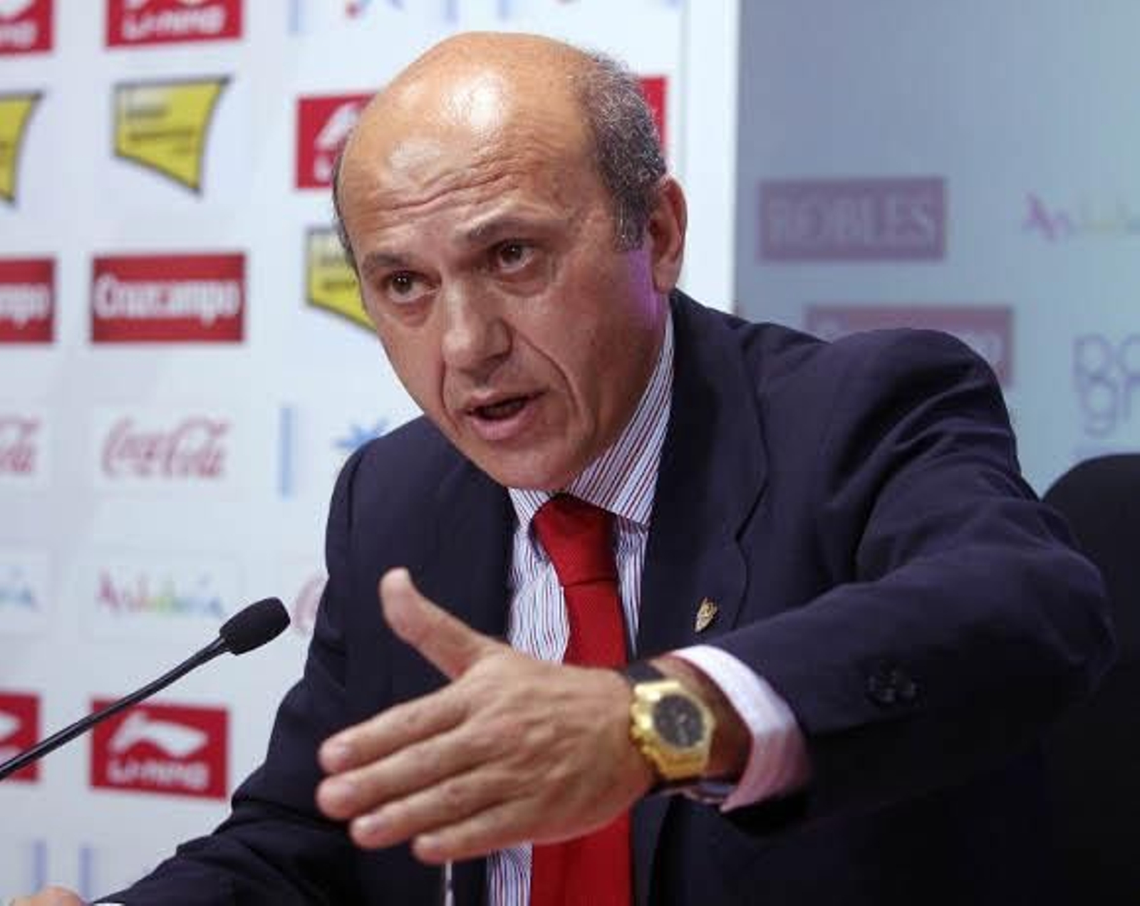 Del Nido defiende la "profesionalidad" de Kondogbia