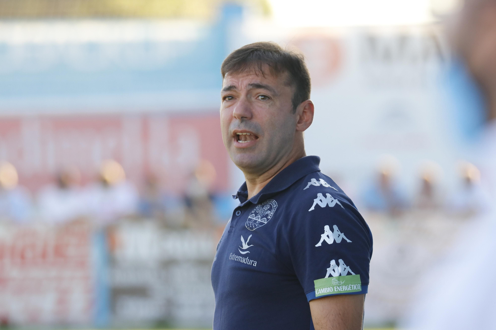 La victoria del Córdoba CF ante el CD Coria, en imágenes