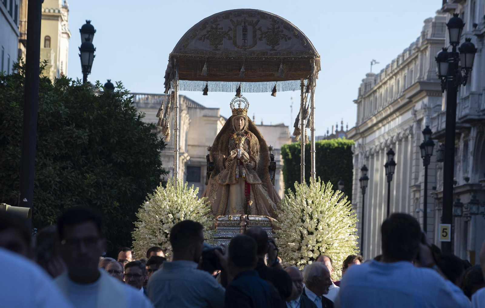 La Virgen de los Reyes en la procesión del año pasado.