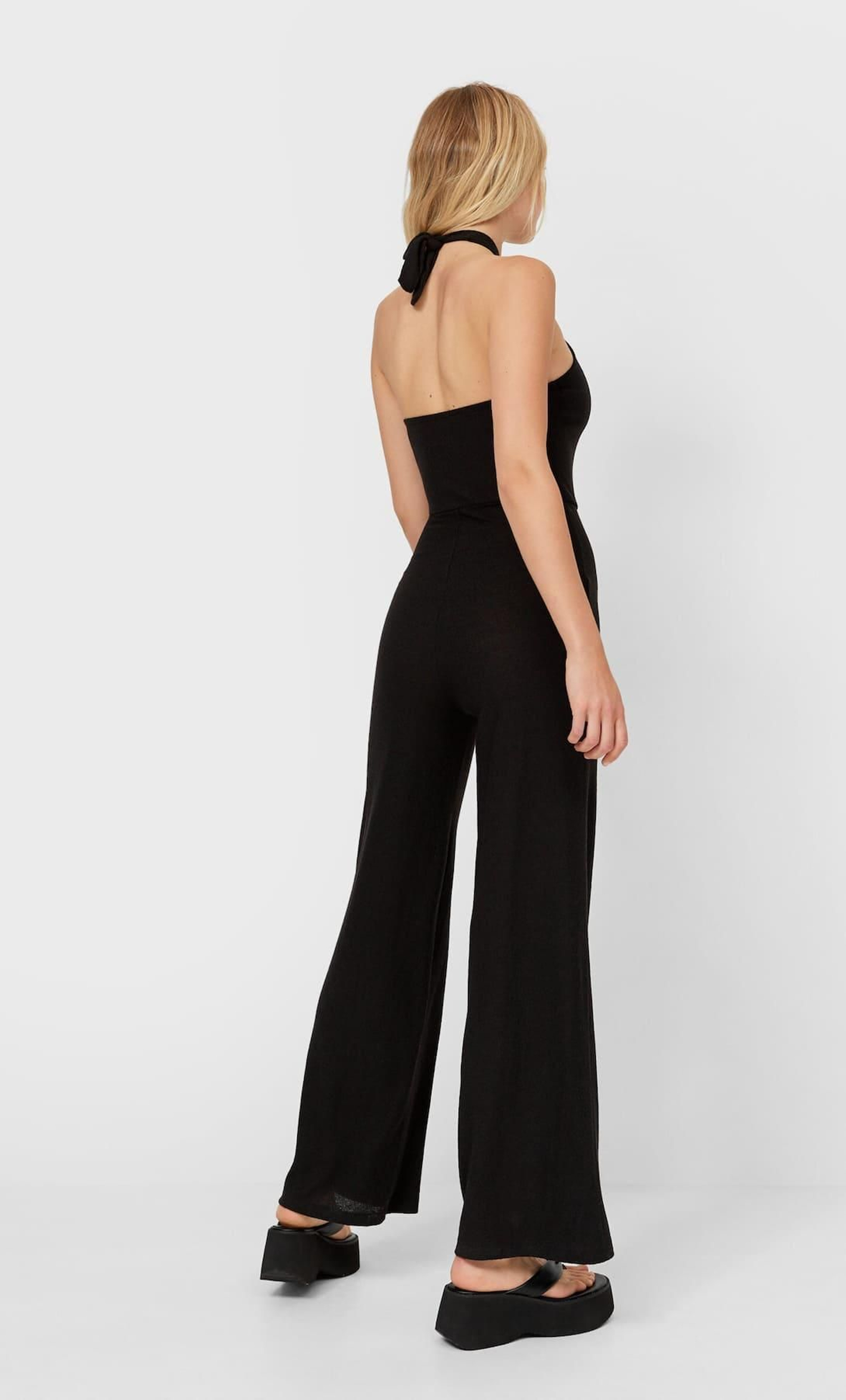 El mono negro de Stradivarius.