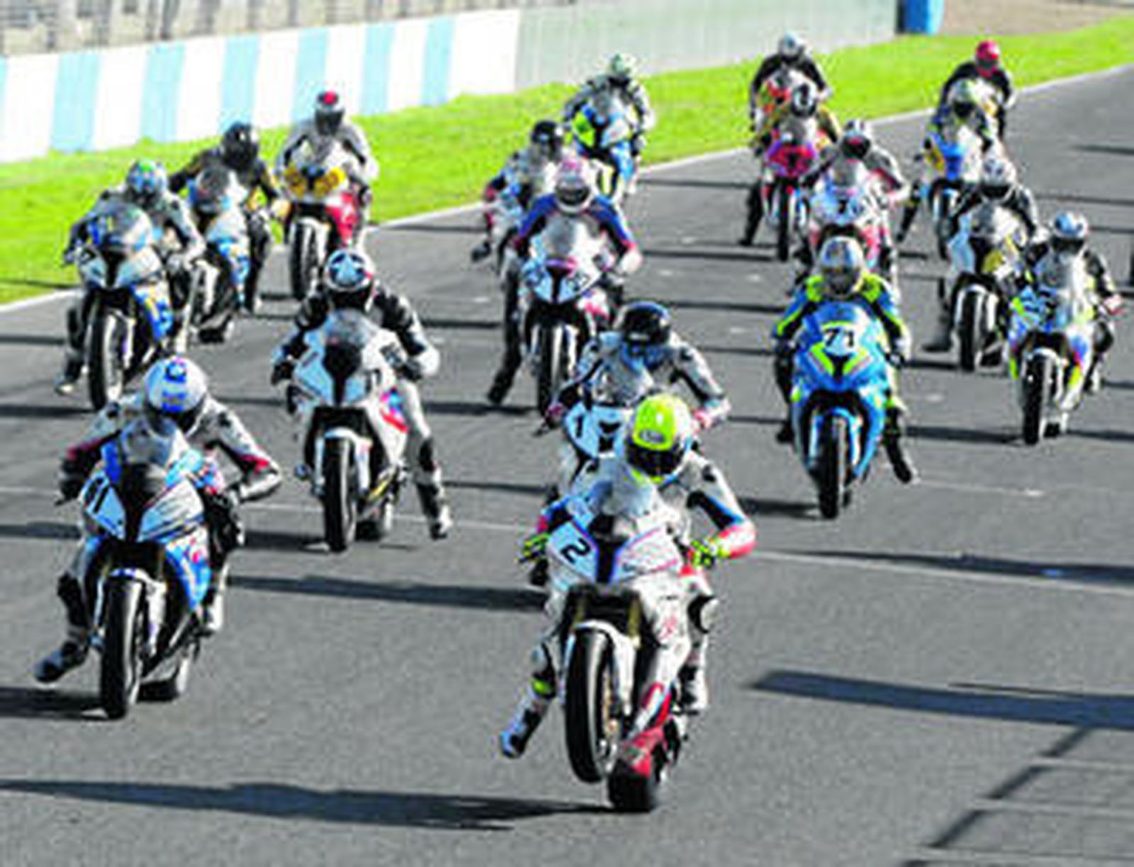 Salida de la carrera de ayer de la prueba prueba Open y Serie 1000 y 600.