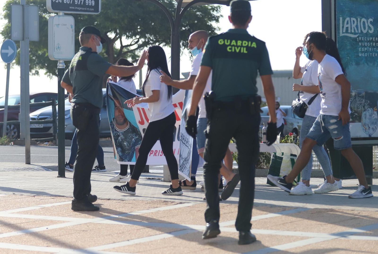 Imágenes de la llegada al juzgado de Ayamonte de uno de los principales imputados del crimen de Cartaya