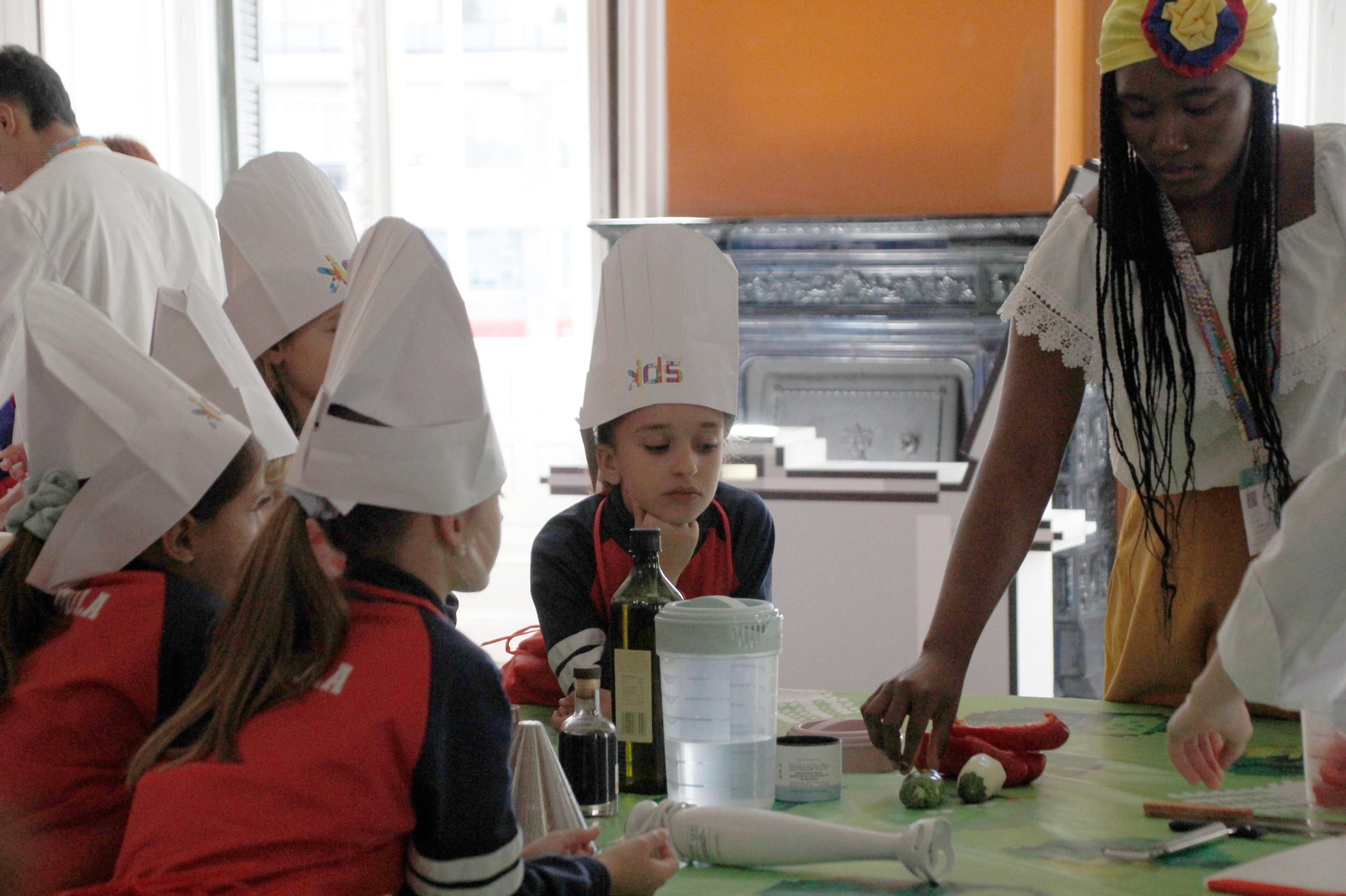 Binómico: Imágenes de la jornada de la jornada de martes en el congreso gastronómico Iberoamericano