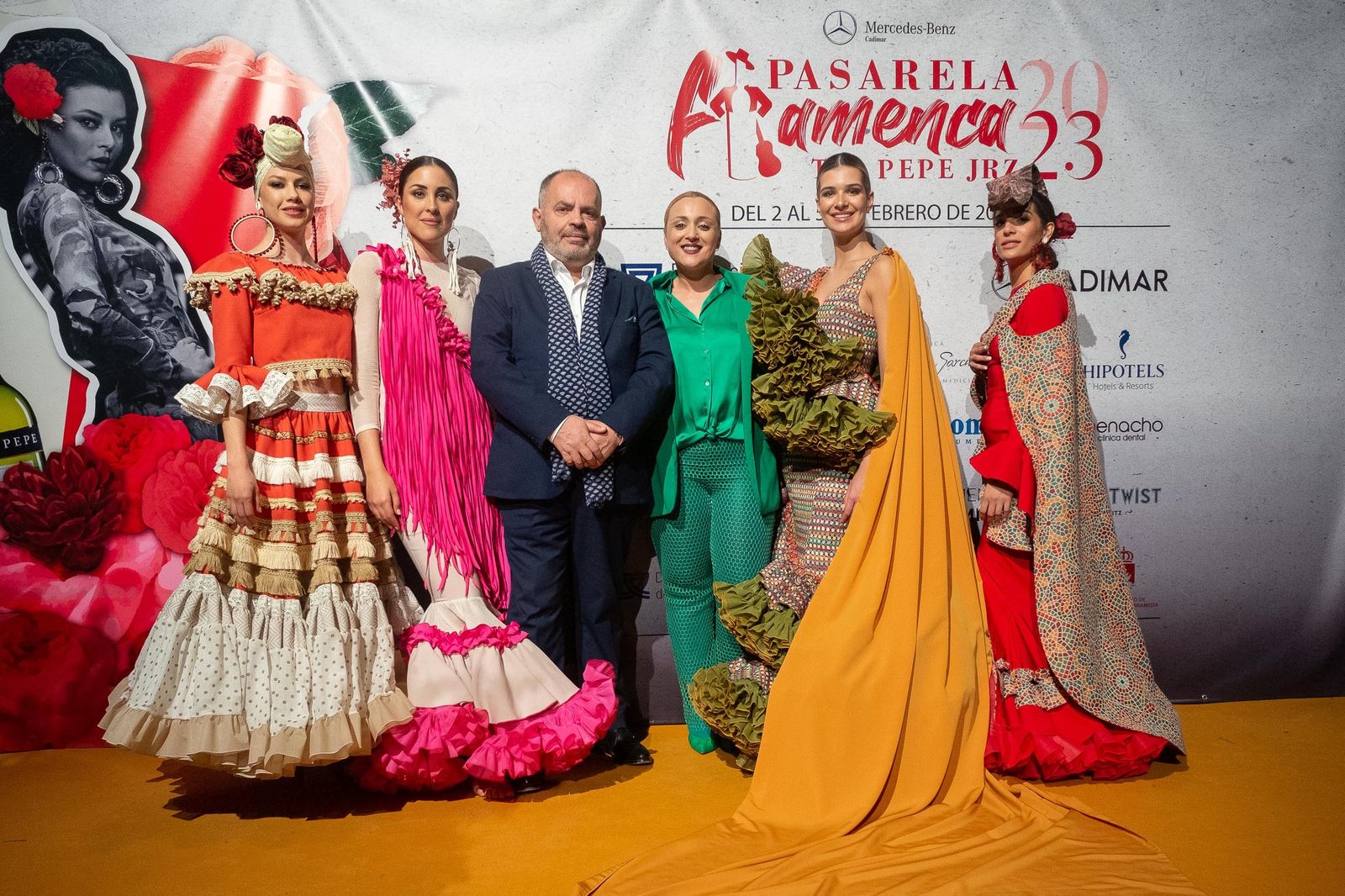 Desfile de Flor de Cerezo en la Pasarela Flamenca Jerez Tío Pepe 2023