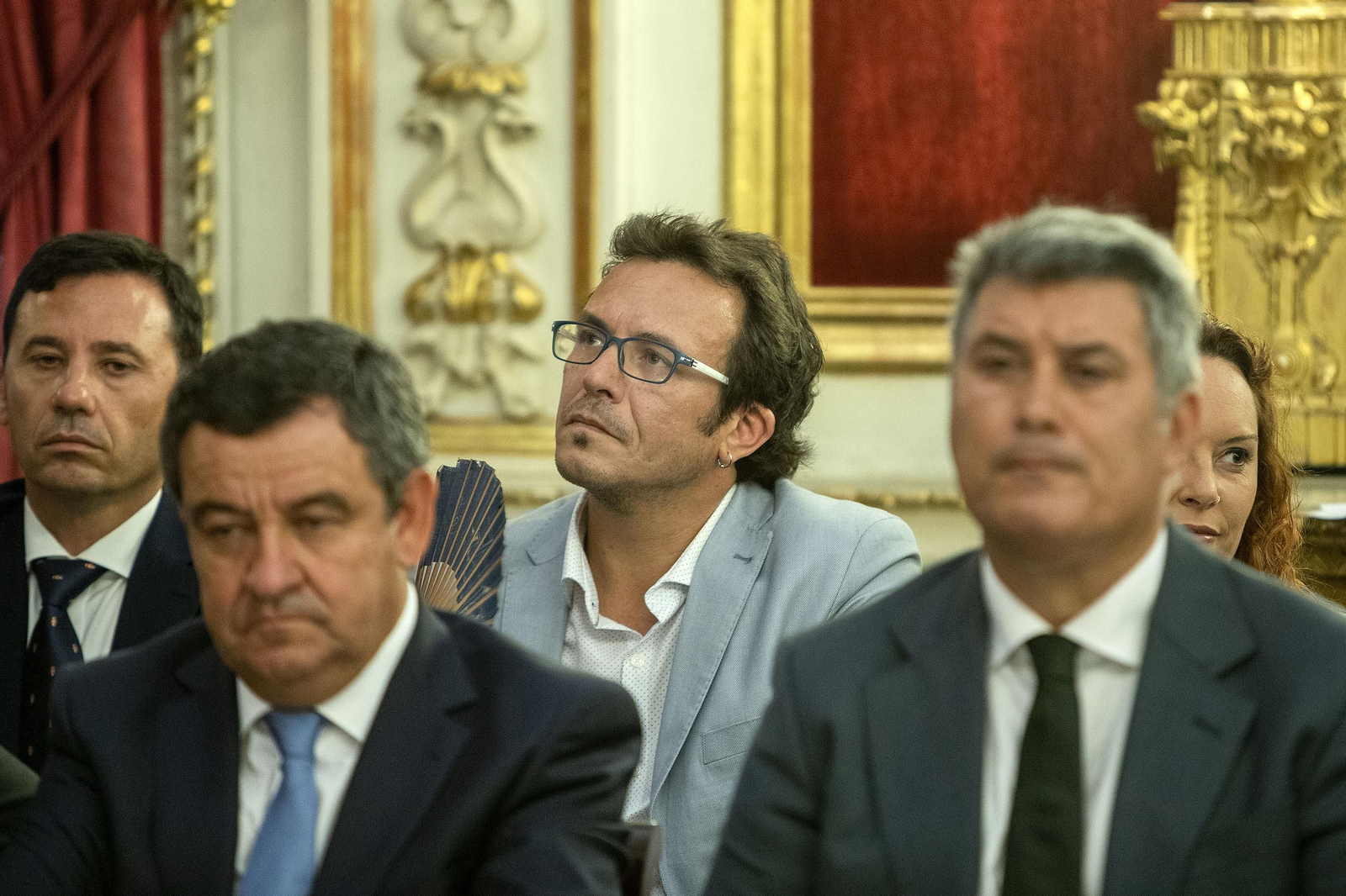 Las imágenes del pleno de investidura en la Diputación de Cádiz
