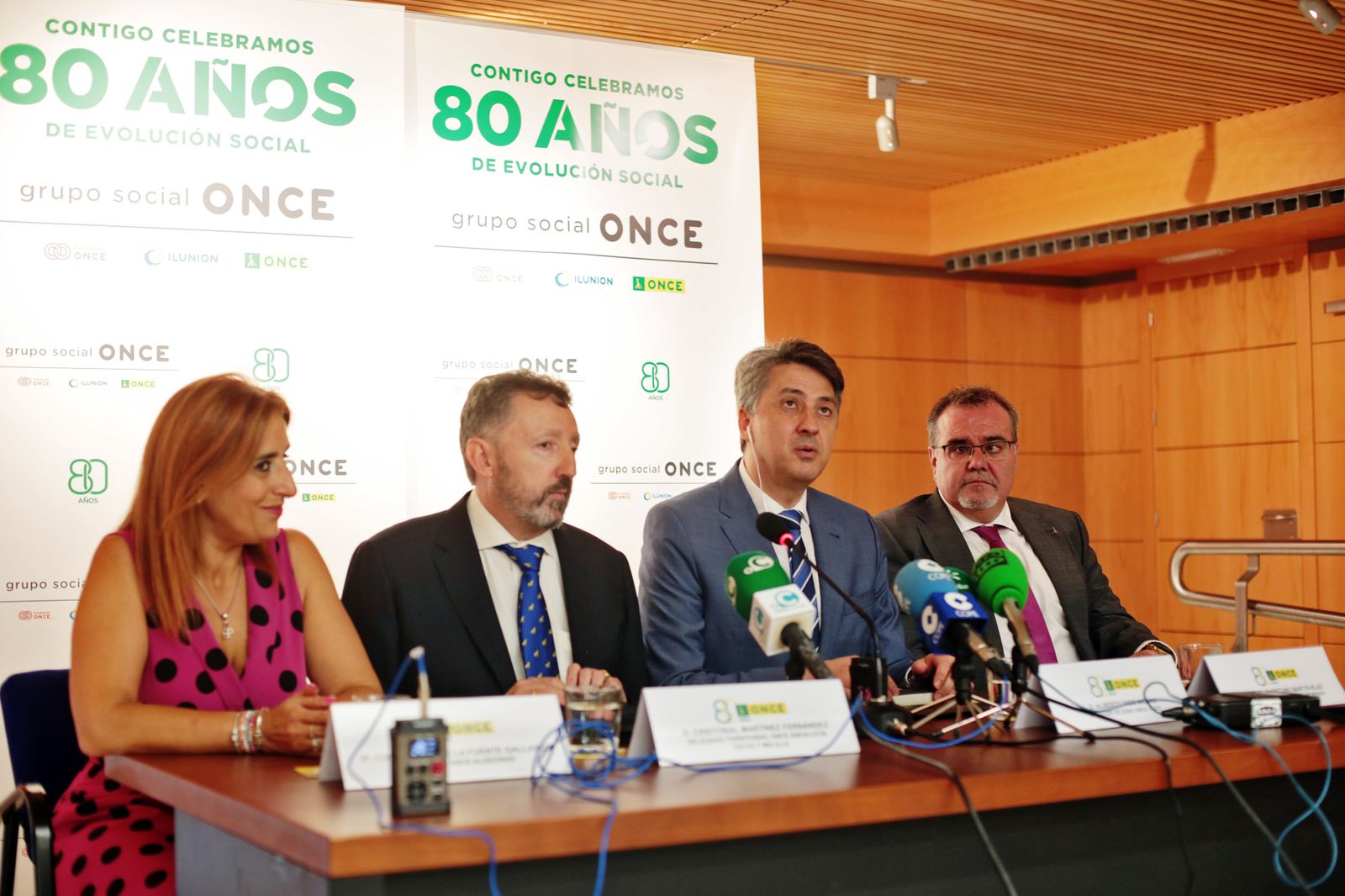 Cristóbal Martínez (izq.) y Alberto Ríos, director de la ONCE en Cádiz.