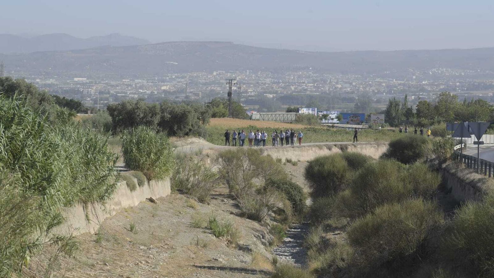 Los representantes de la Junta han explicado a los interesados las características del trayecto
