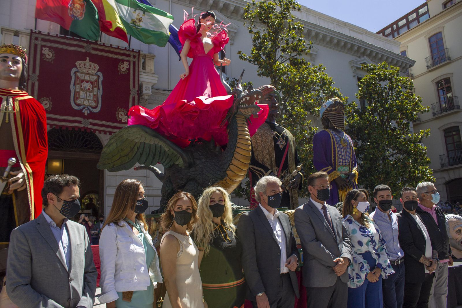 Carlos Checa, el vestidor más joven en la historia de la Tarasca