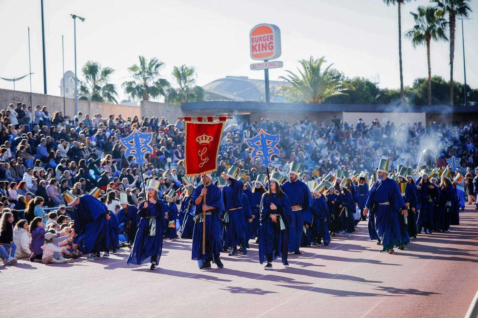 Las imágenes de la llegada de los Reyes Magos a San Fernando en helicóptero