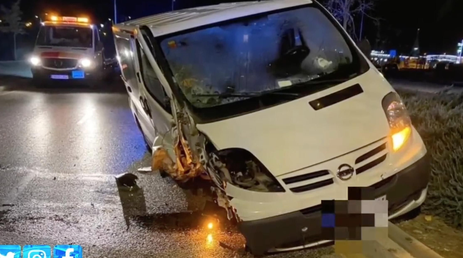 Así quedó la furgoneta accidentada.