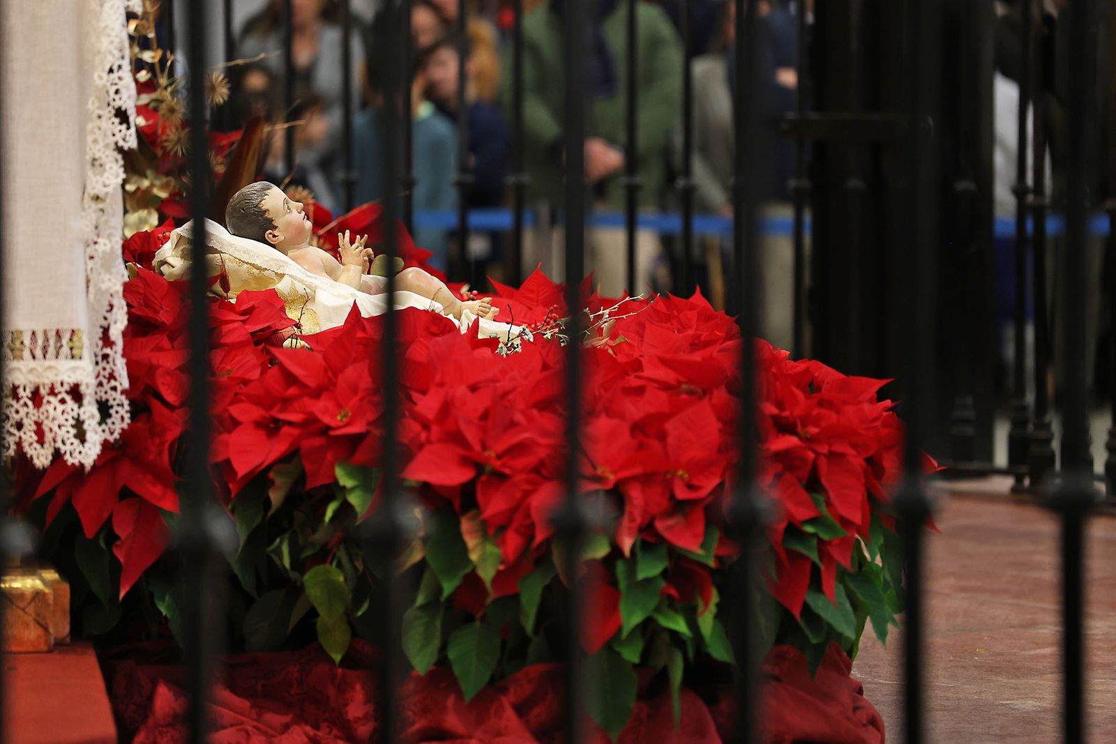 Sabatina y Bendición de nuevos atributos para la Virgen del Rocío