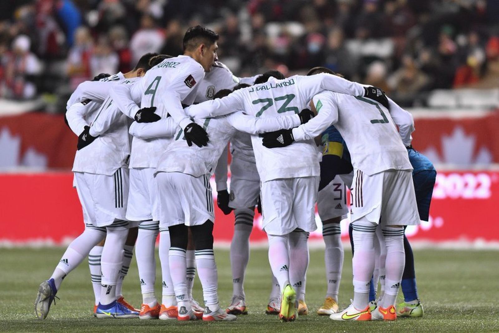 La selección mexicana hace piña antes de jugar ante Canadá.