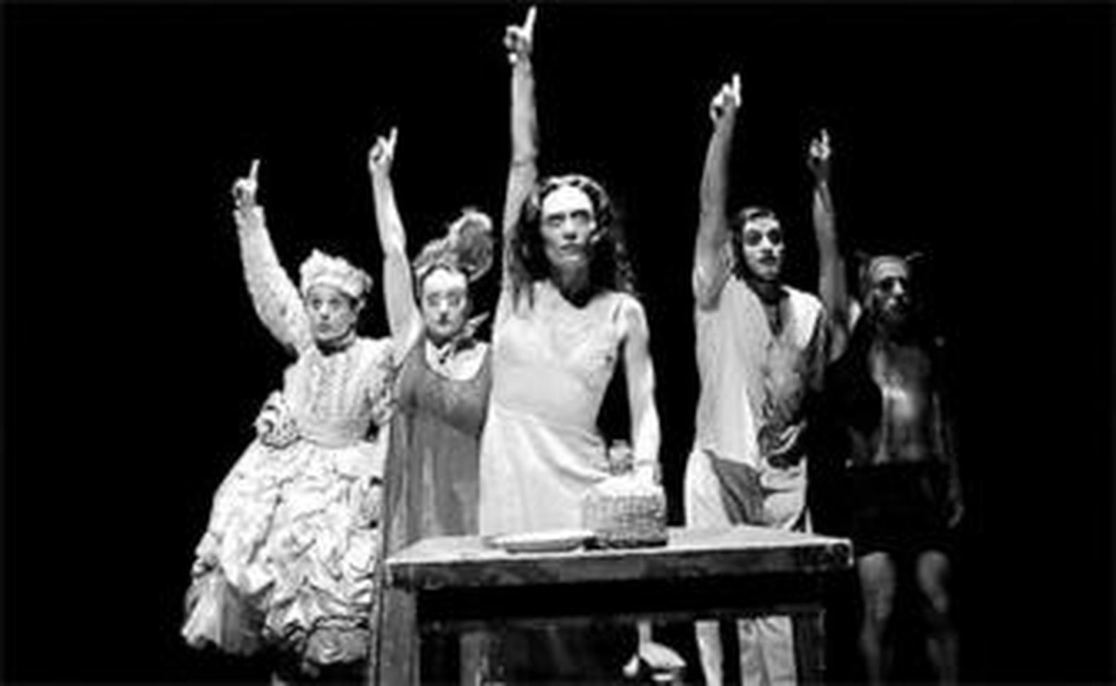 Representación de 'J'arrive...!' a cargo de Marta Carrasco y su compañía.