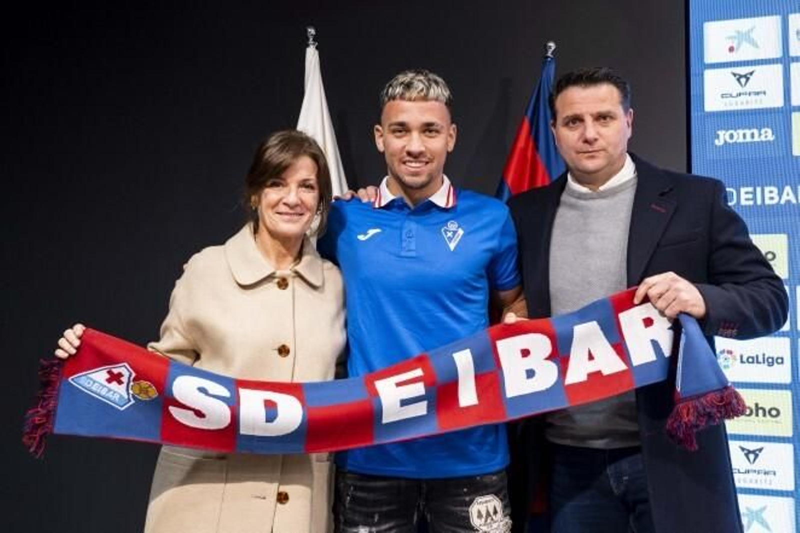 Arana, en su presentación.