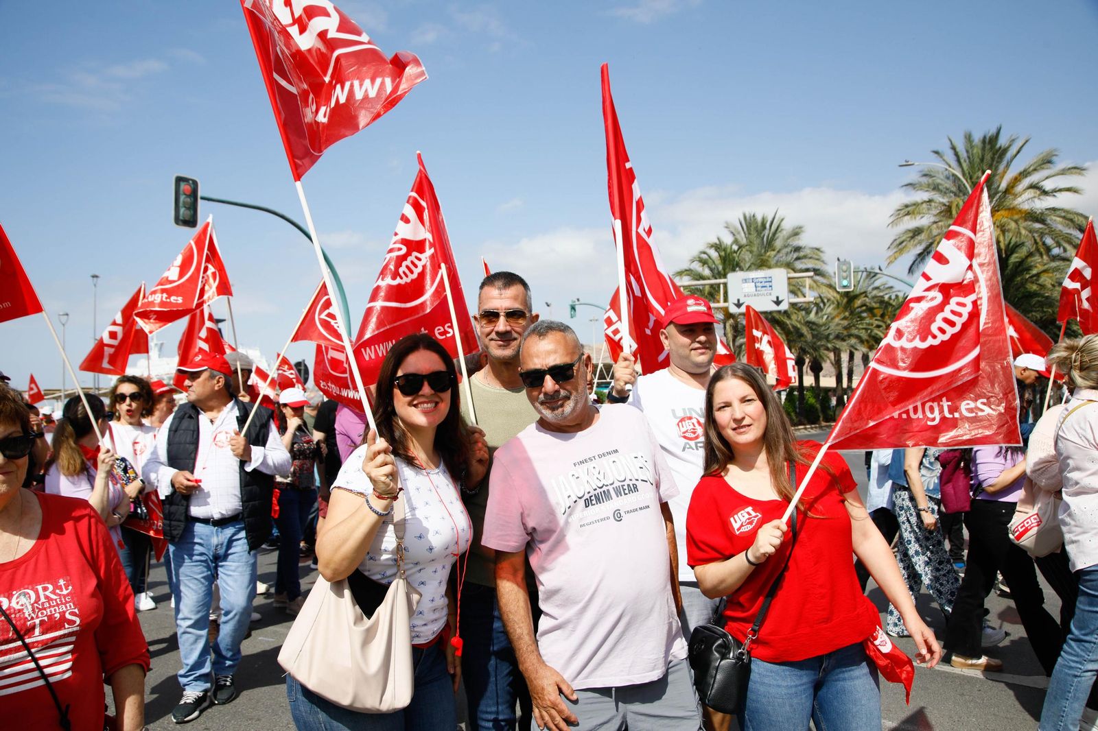 Las imágenes de la manifestaciones del 1 mayo en Almería, Día del Trabajador