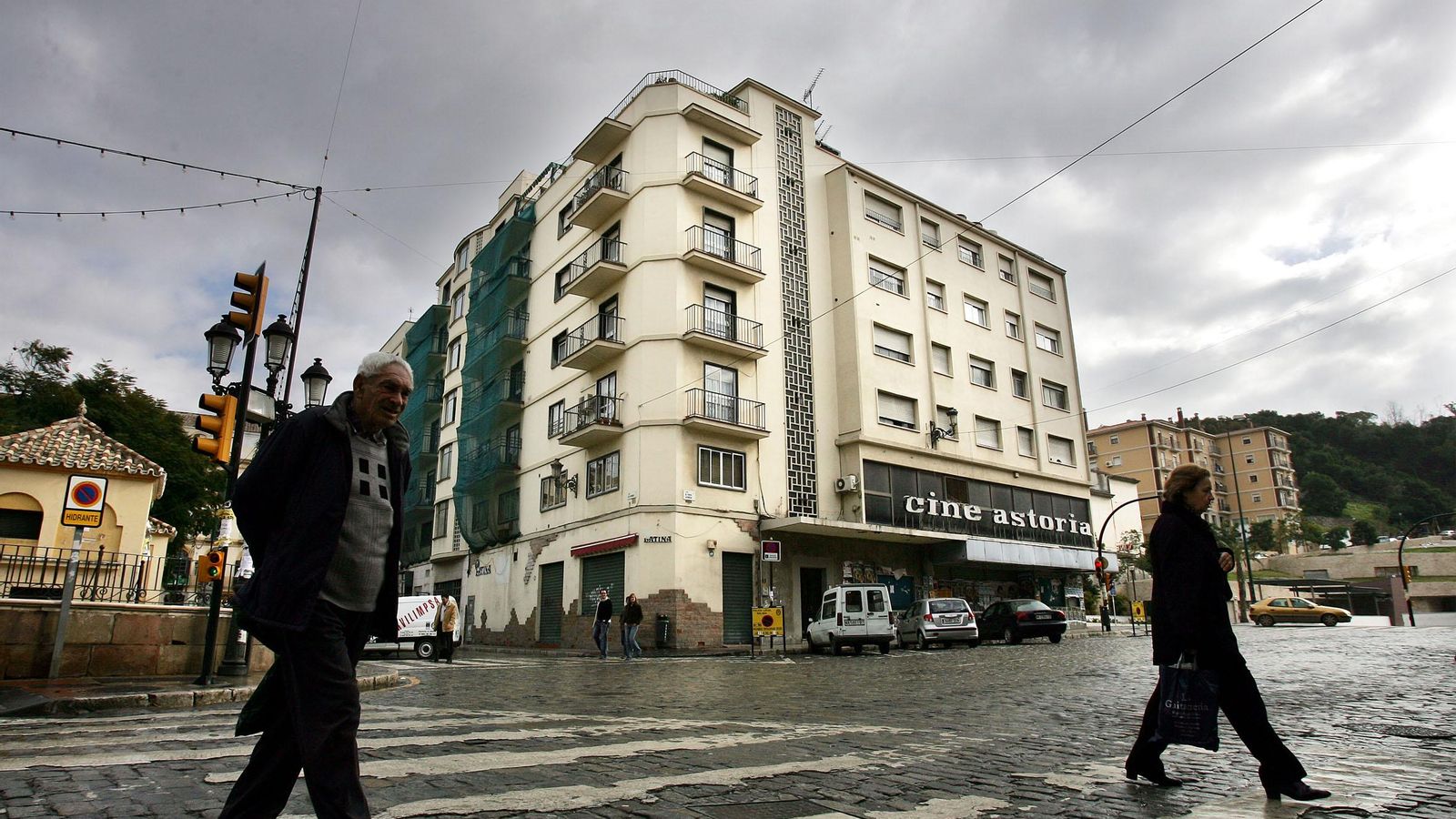 Los cines Astoria-Victoria en 2007, tras su cierra tres años antes.
