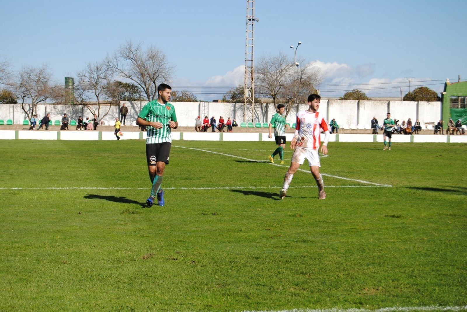 Juan Carlos Acosta suma ya 20 goles tras el póker anotado esta jornada.