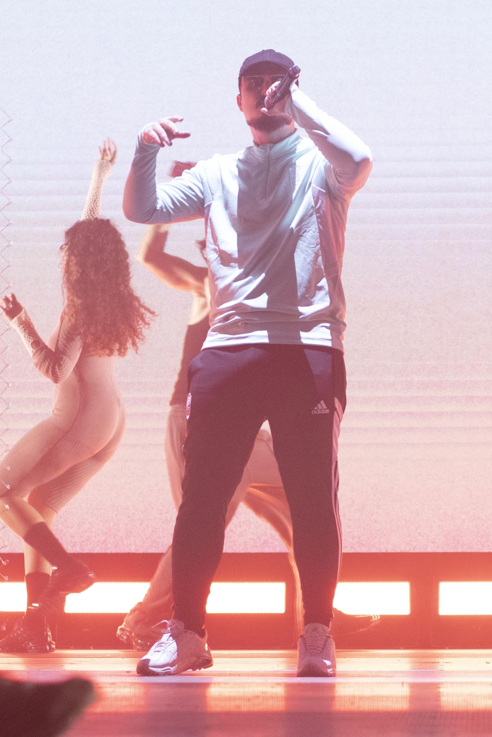 El Palacio estalla al son de Dellafuente, en imágenes