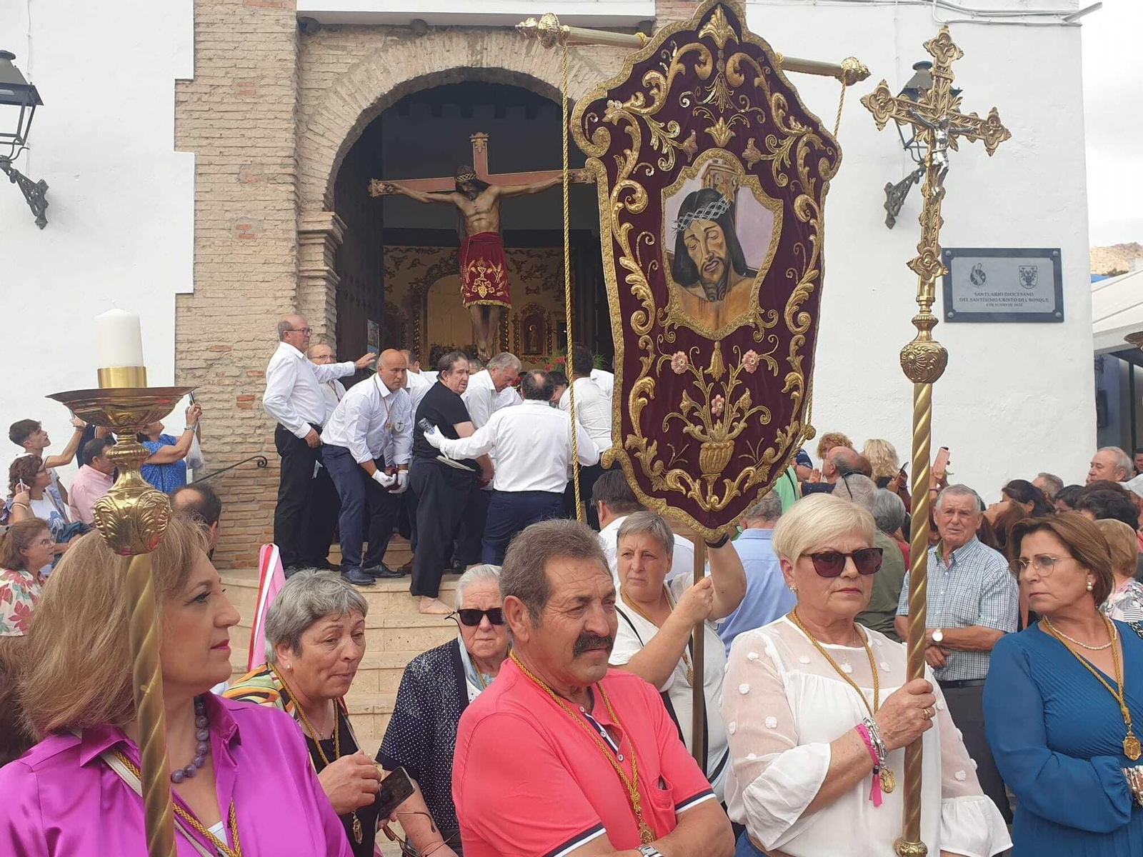 La procesión del Cristo del Bosque de Bacares, en imágenes