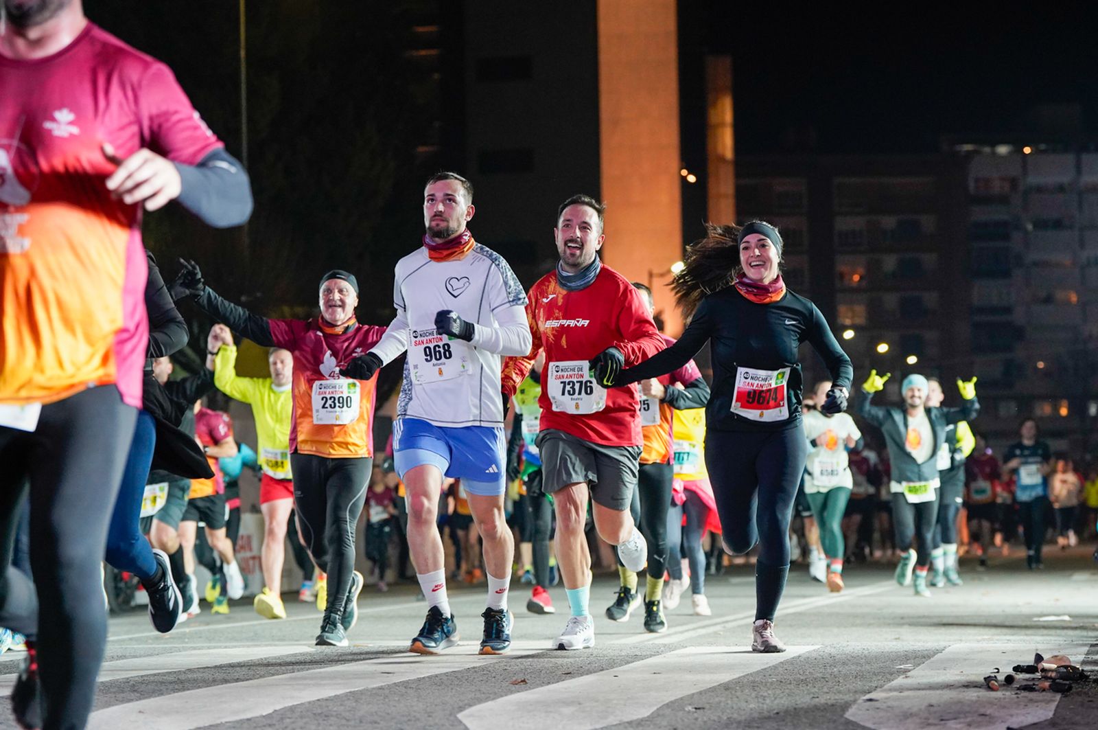 En imágenes: búscate en tu llegada a meta de la Carrera de San Antón 2026 (17)