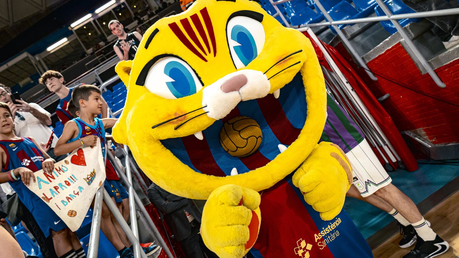 Barça-Unicaja: Calentamiento en el Palau Blaugrana