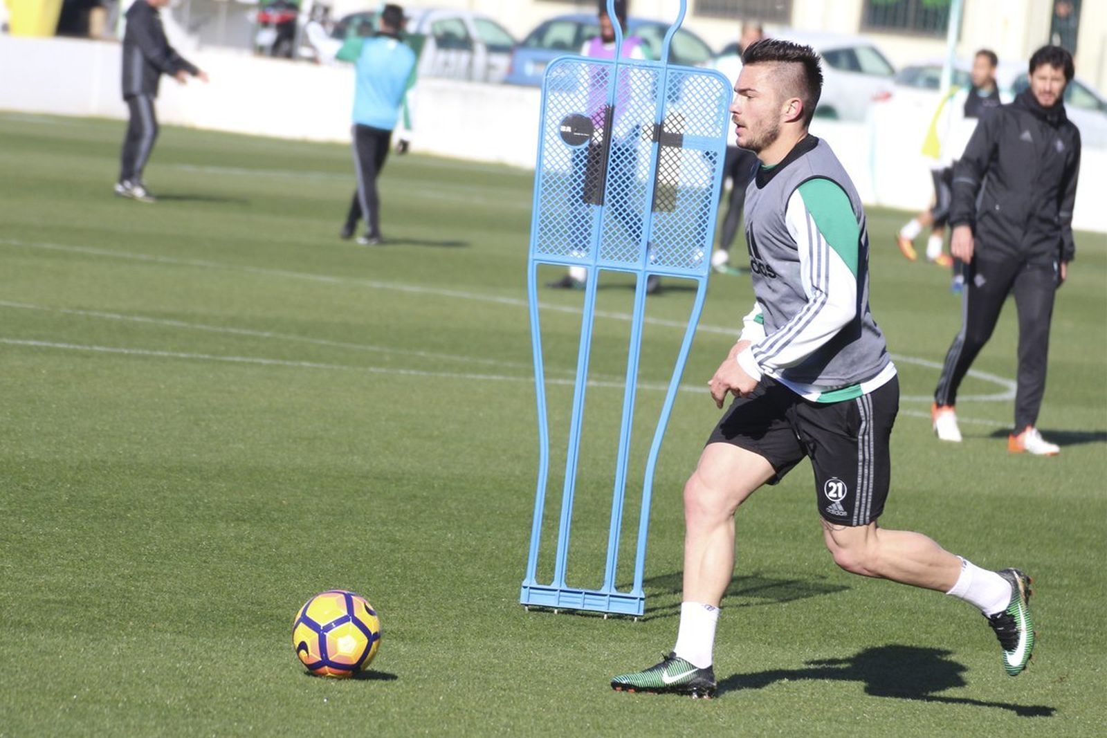 Tosca, durante el entrenamiento en la ciudad deportiva.