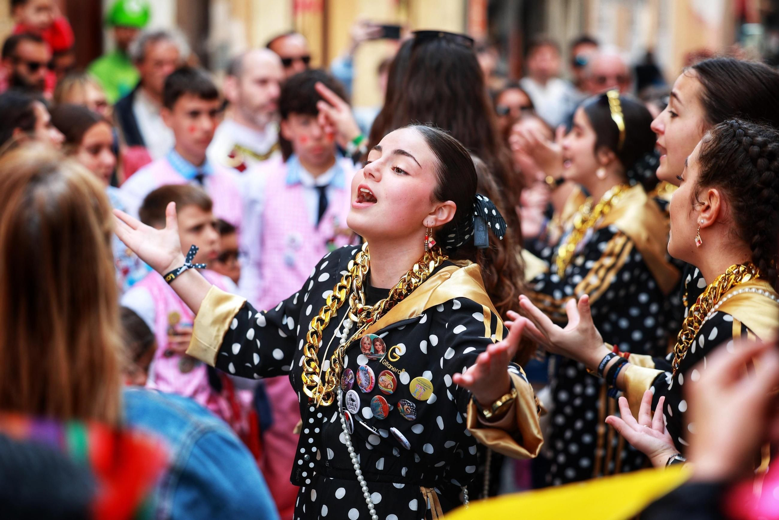 Las mejores imágenes del primer domingo del Carnaval de Cádiz