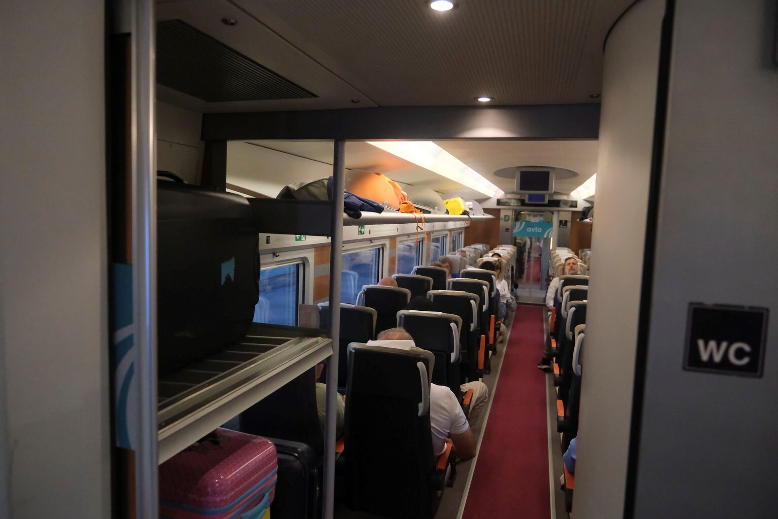 Los trenes Avlo comienzan a circular por Córdoba, en imágenes