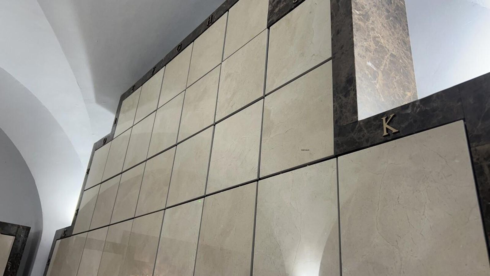 Columbario Boxtomb de la Basílica del Carmen, en Jerez.