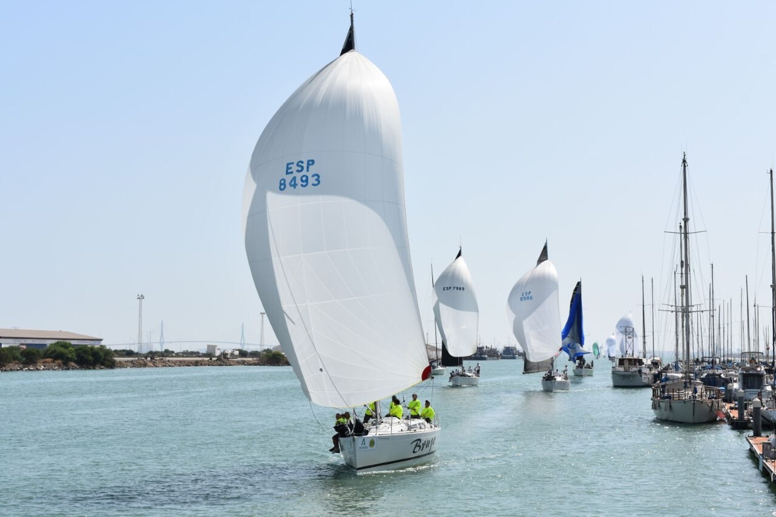 Hermosa entrada de los barcos por el río Guadalete.