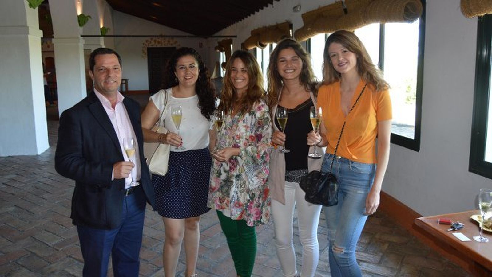 David Oliva, María Rodríguez, Esther Gutiérrez, Eve Barrollet y Manoli Rodríguez, durante la presentación del cartel.
