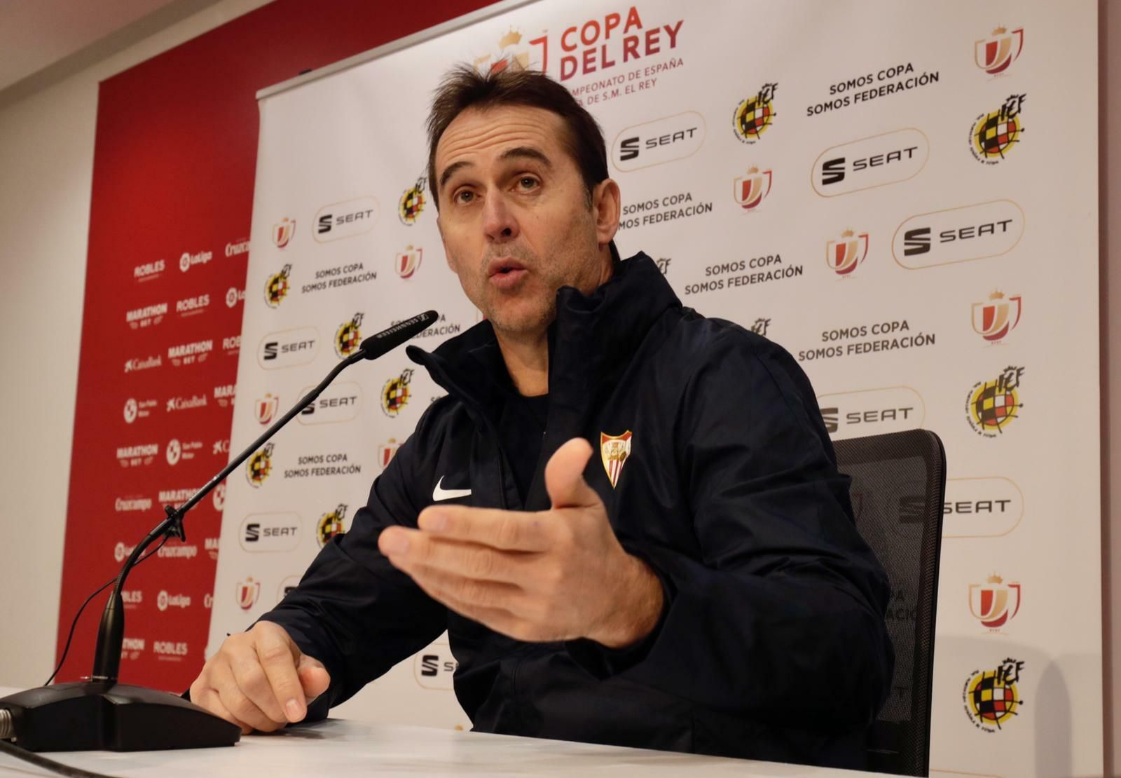 Lopetegui, durante su rueda de prensa de este lunes.