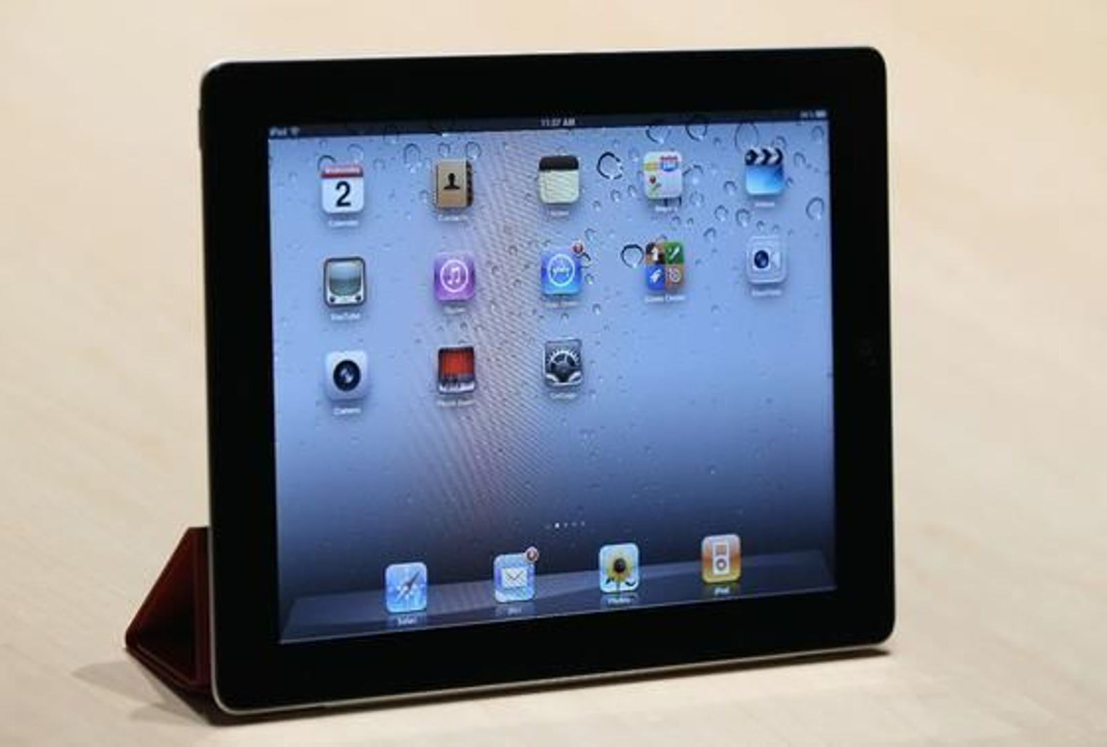 Steve Jobs presenta el iPad 2, la nueva versión del 'tablet' de Apple.

Foto: AFP Photo