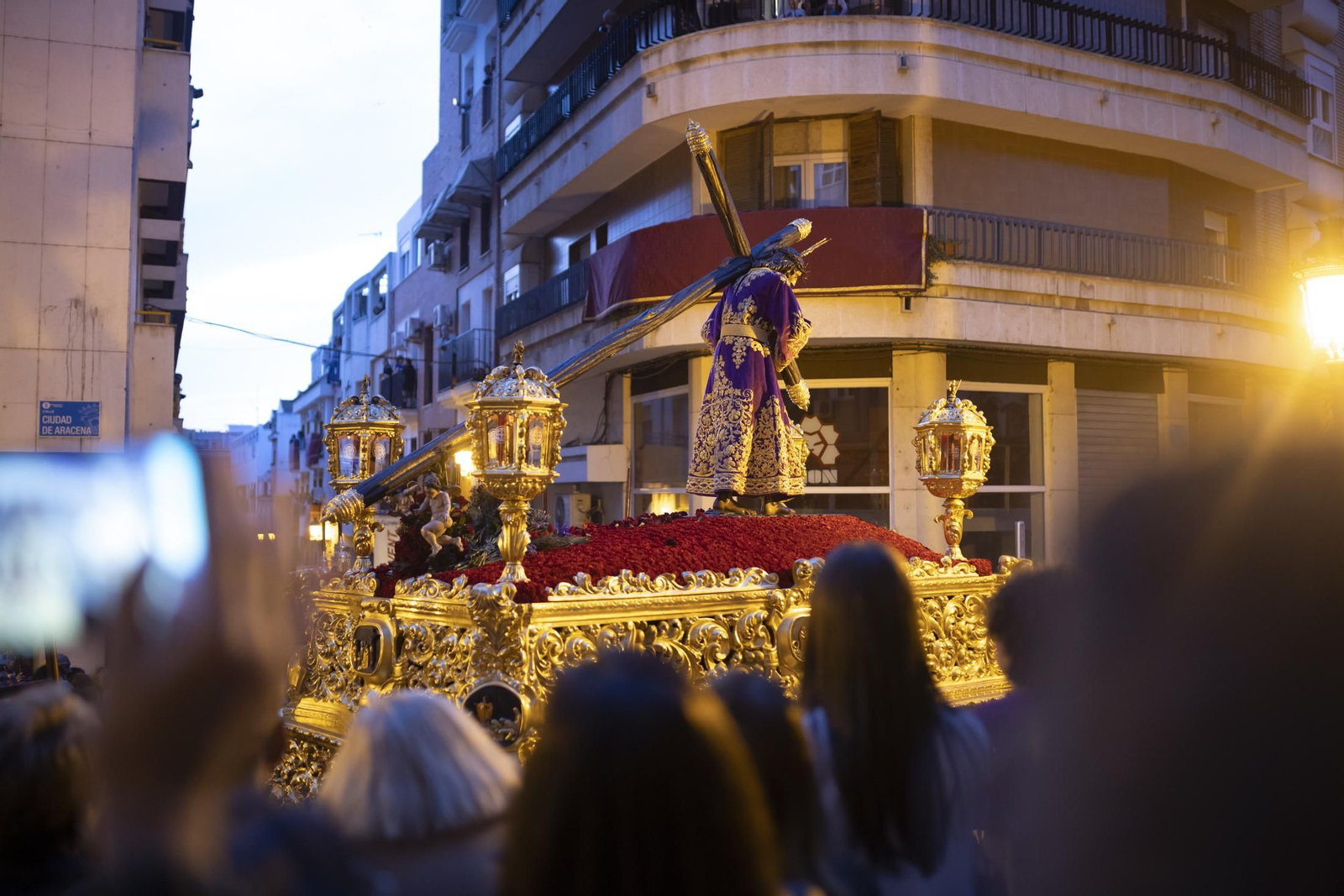 Martes Santo: Hermandad de Pasión de Huelva, en imágenes