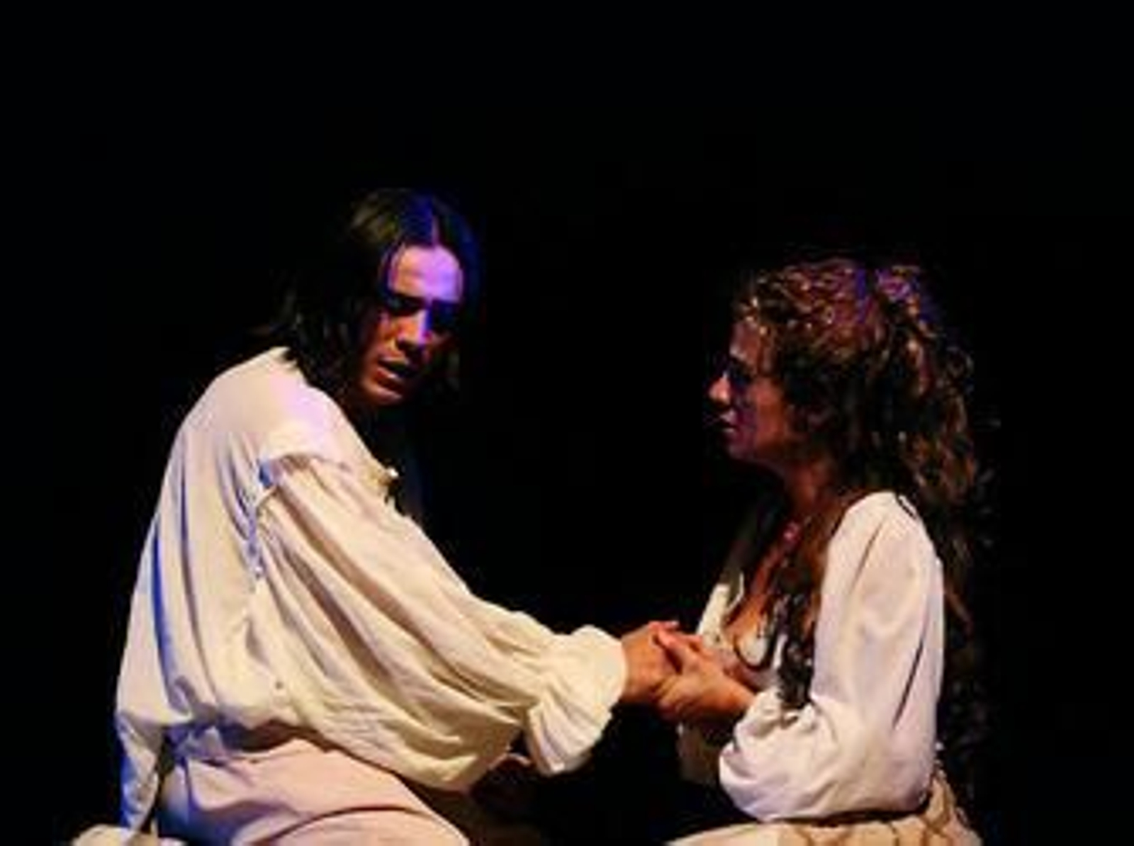 Algunas imágenes del montaje que el Aula de Teatro de Pinos Puente ha elegido para la programación especial durante el Corpus 2009.