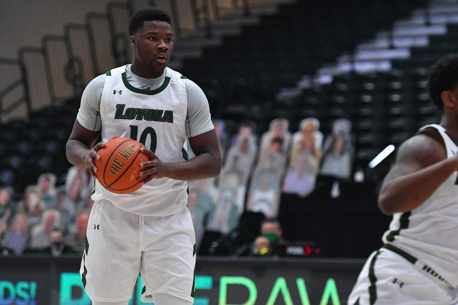 Golden Dike, en un partido de Loyola Maryland.