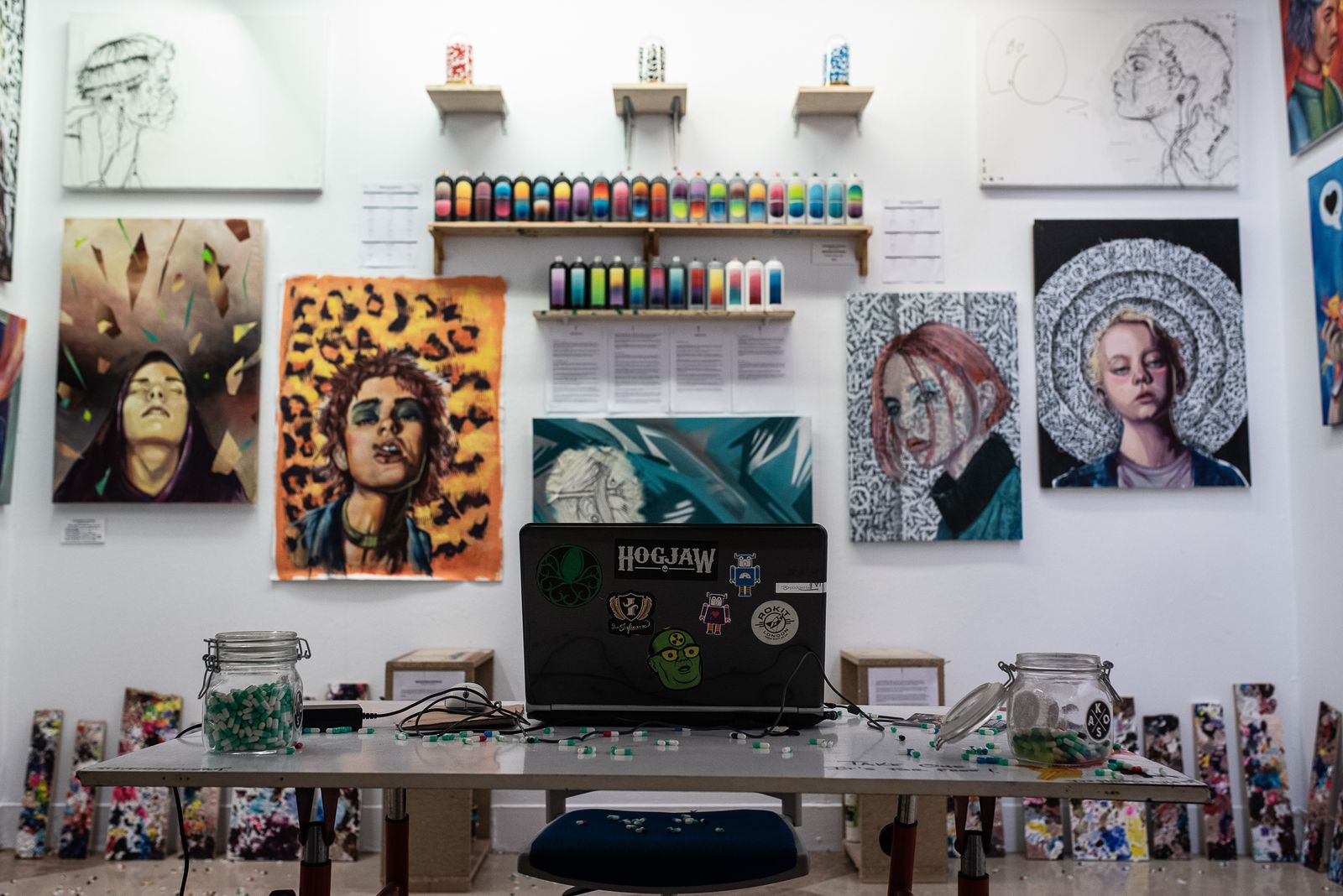 Imágenes de la inauguración de la muestra de Grafistas Onubenses