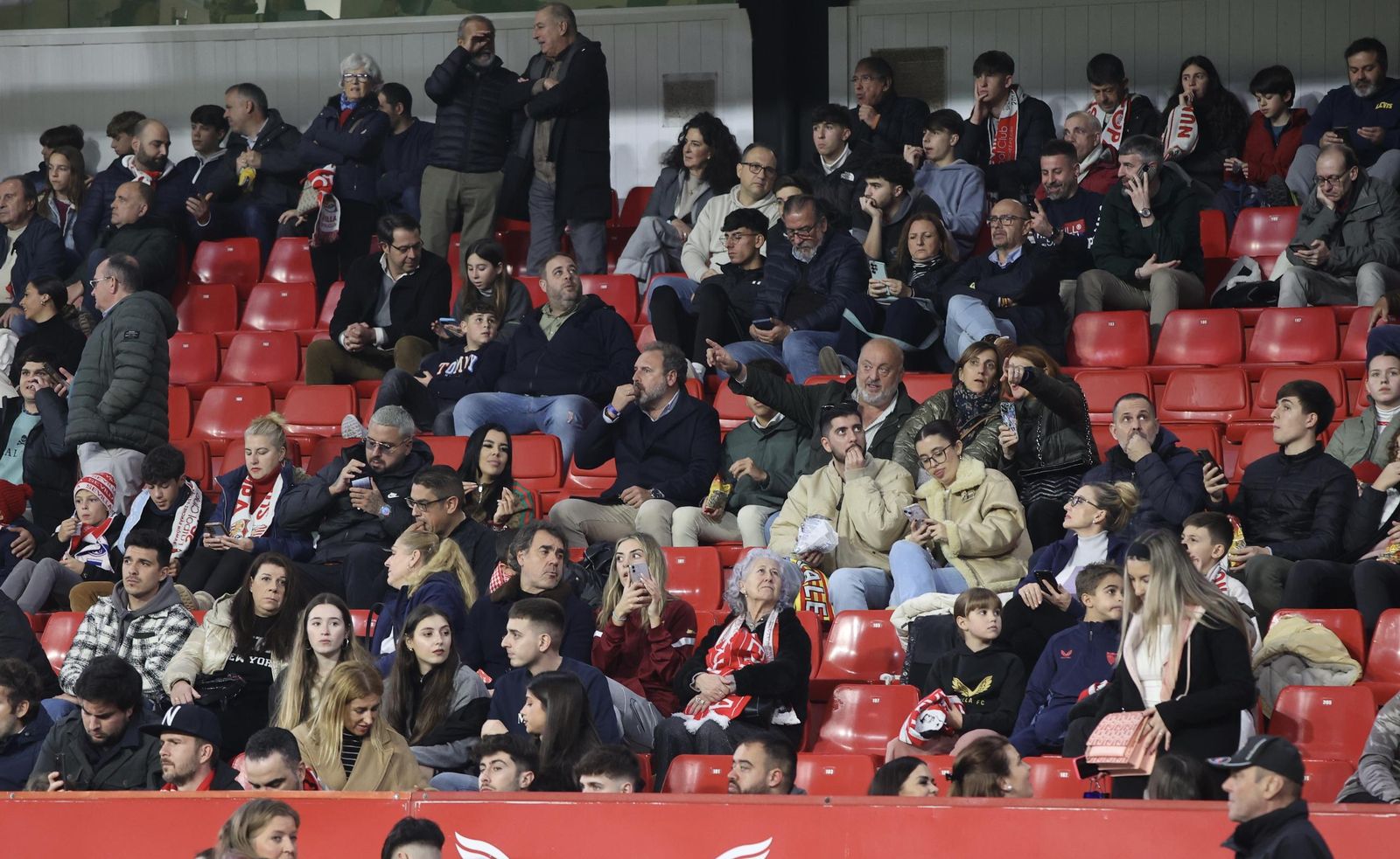Búscate en el partido Sevilla Valencia