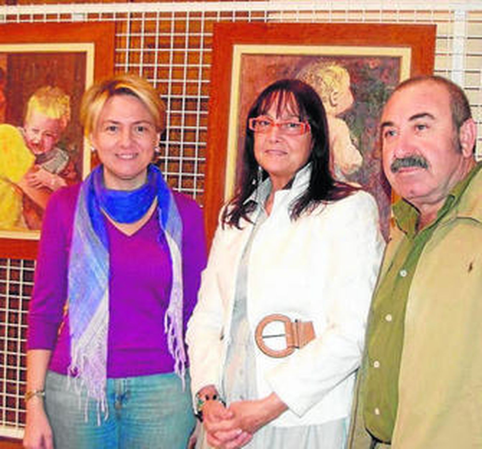 Loli Lucas junto a Eloisa Cabrera y Juan Ibáñez.