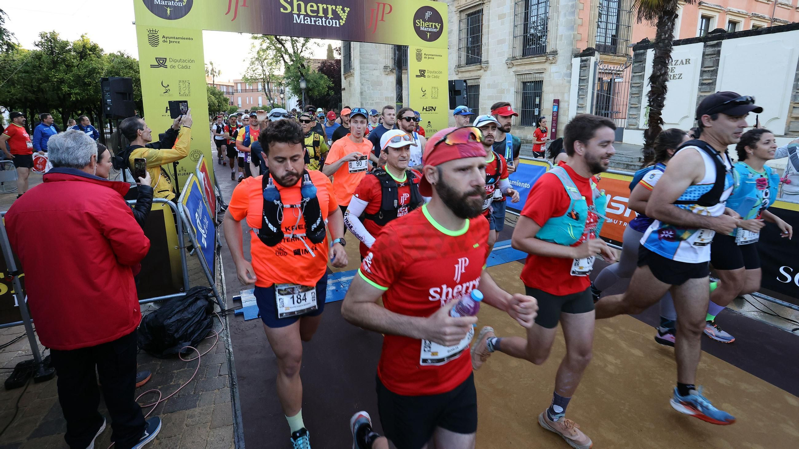 Búscate en la Sherry Maratón 2025 de Jerez (I)