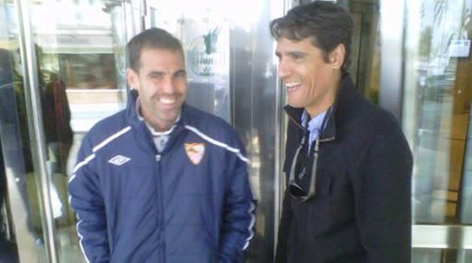 Marcos, junto a otro ex mallorquinista ahora en el Sevilla, Fernando Navarro.