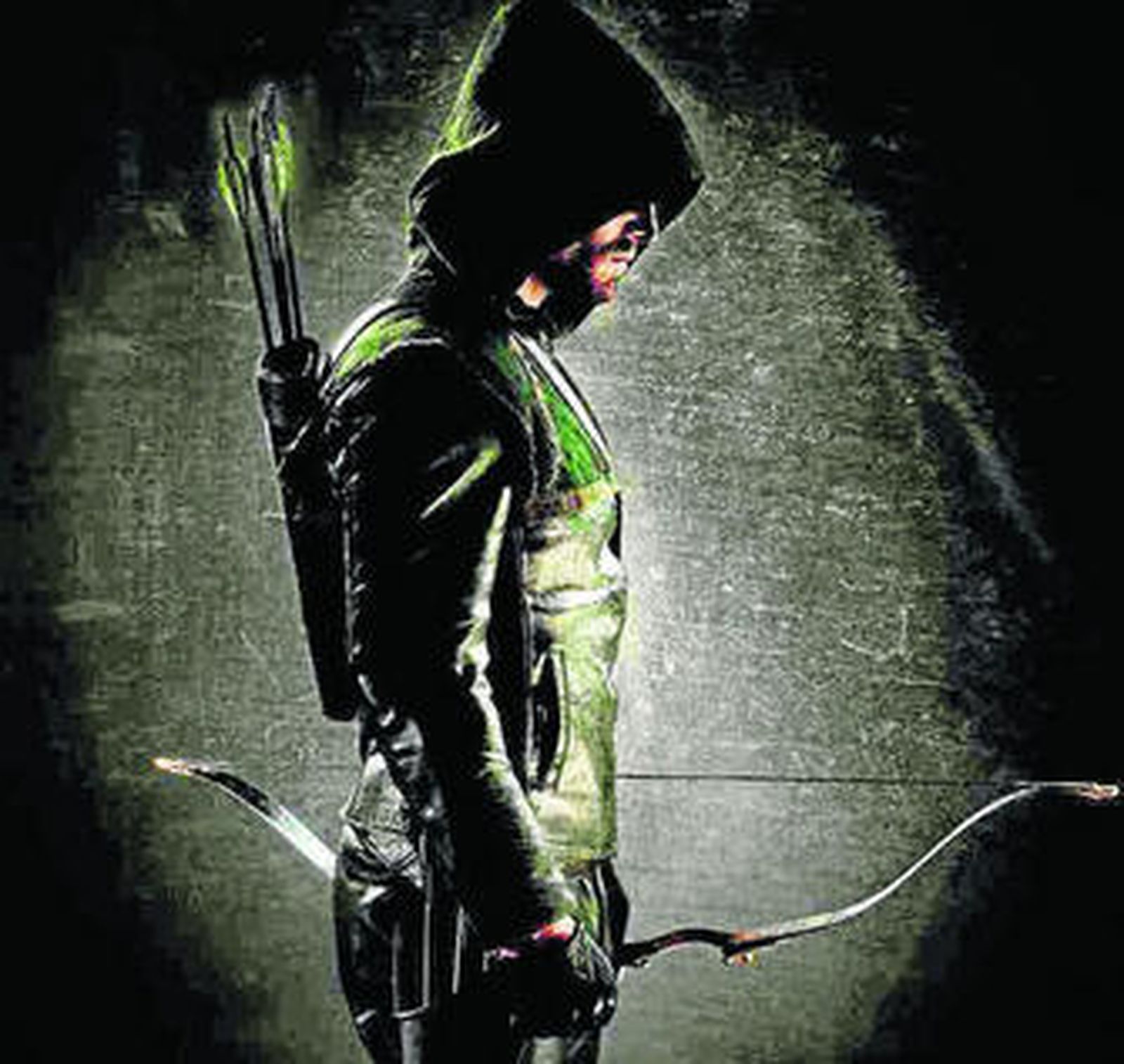 Stepehn Amell encarna a Arrow, la doble personalidad del millonario Queen.
