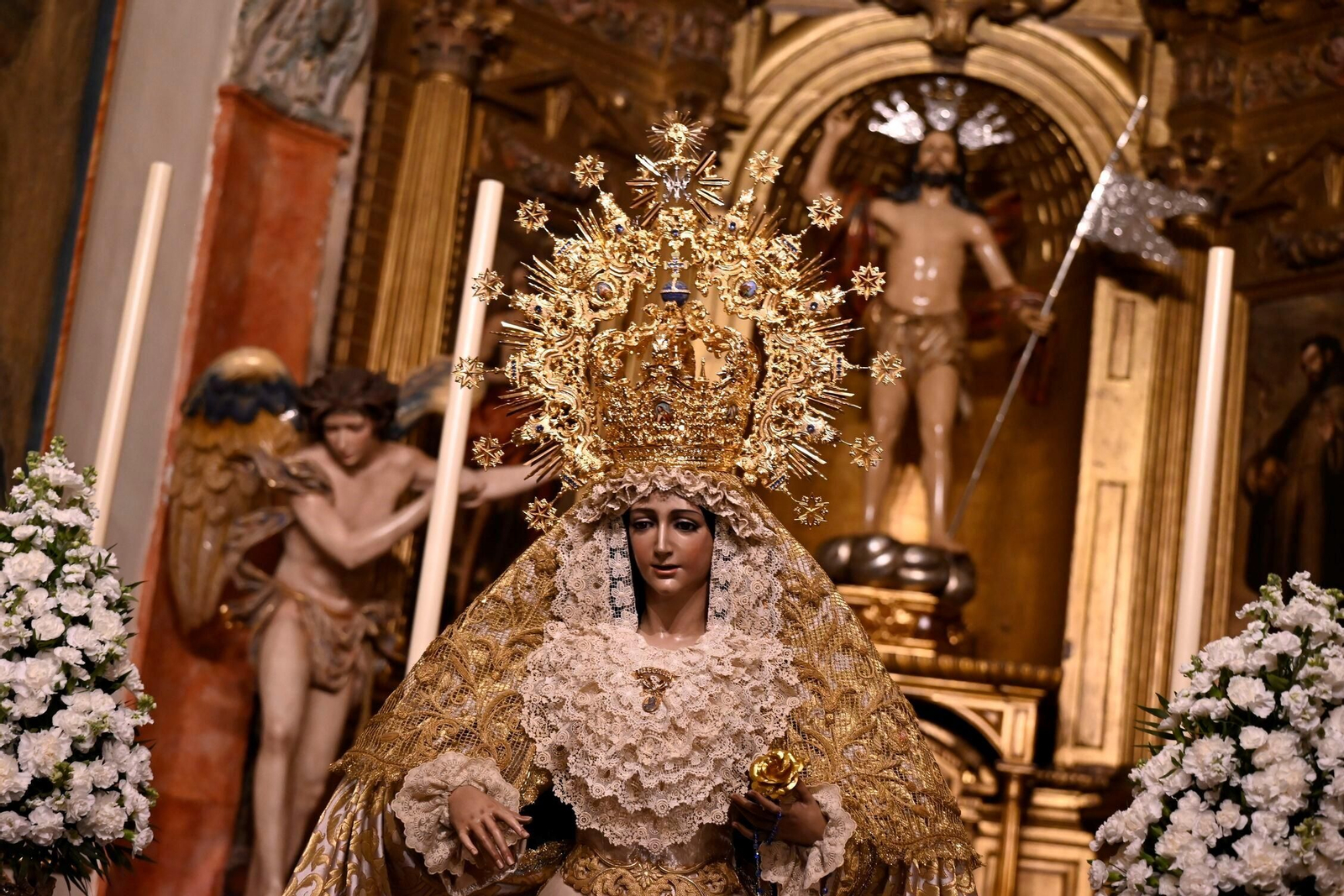 Las imágenes del Resucitado en una cita histórica en la iglesia de Santa Marina de Córdoba