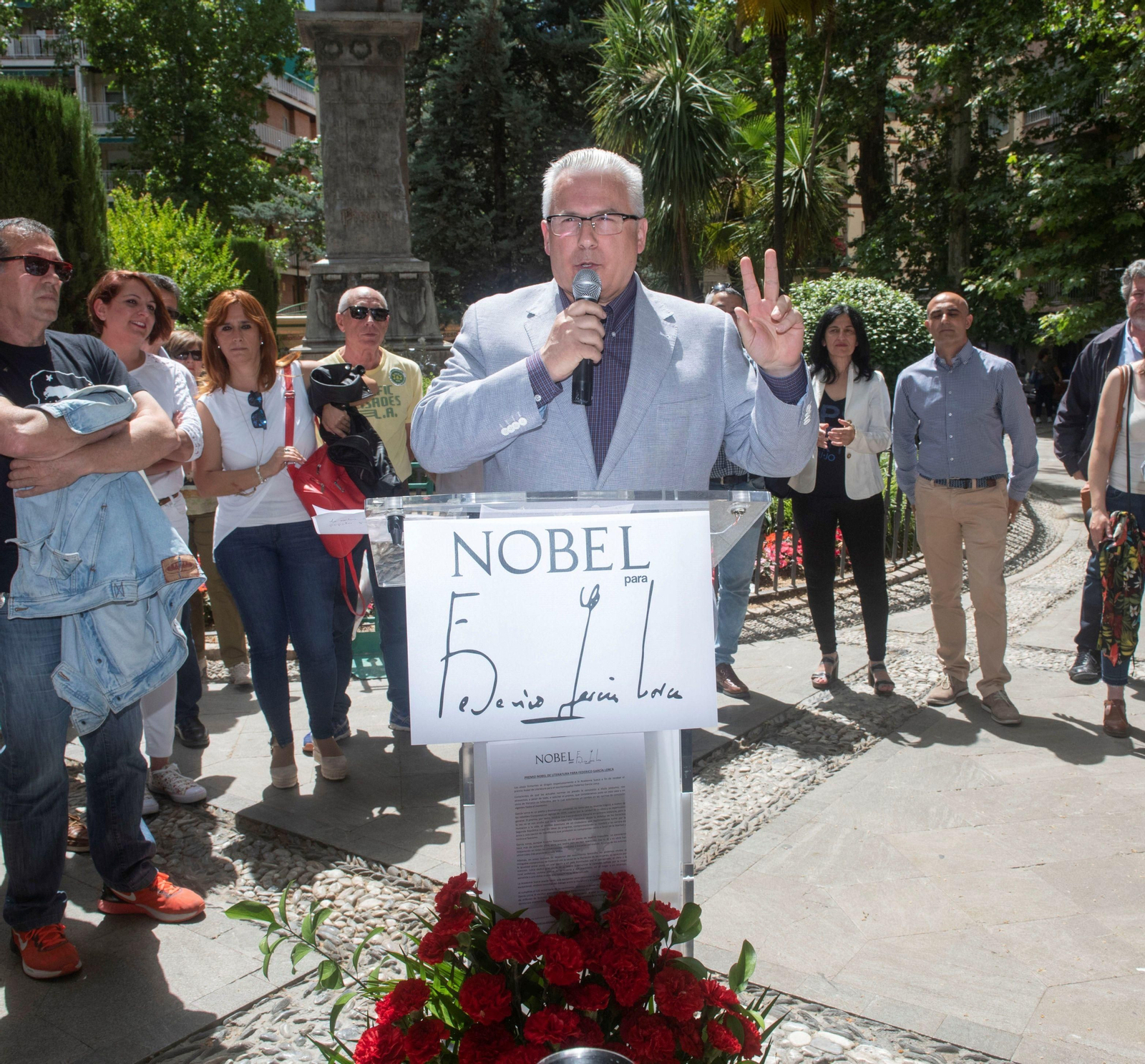 El exjuez Baltasar Garzón presentó la candidatura de Lorca al Nobel