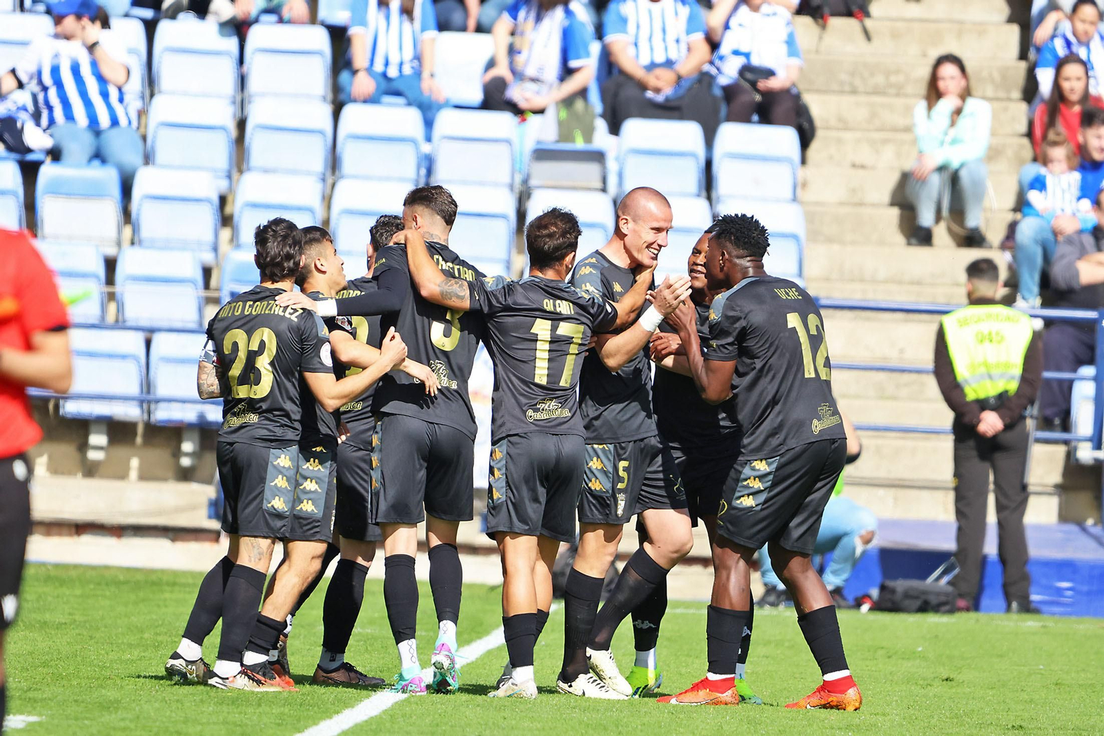 Imágenes del encuentro entre el Recreativo de Huelva y la AD Ceuta FC