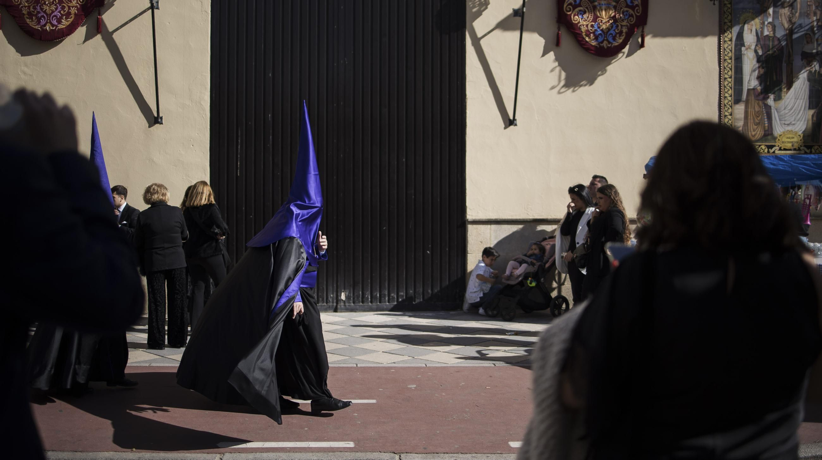 Imágenes de la Hermandad de la Soledad en el Viernes Santo de Jerez 2025