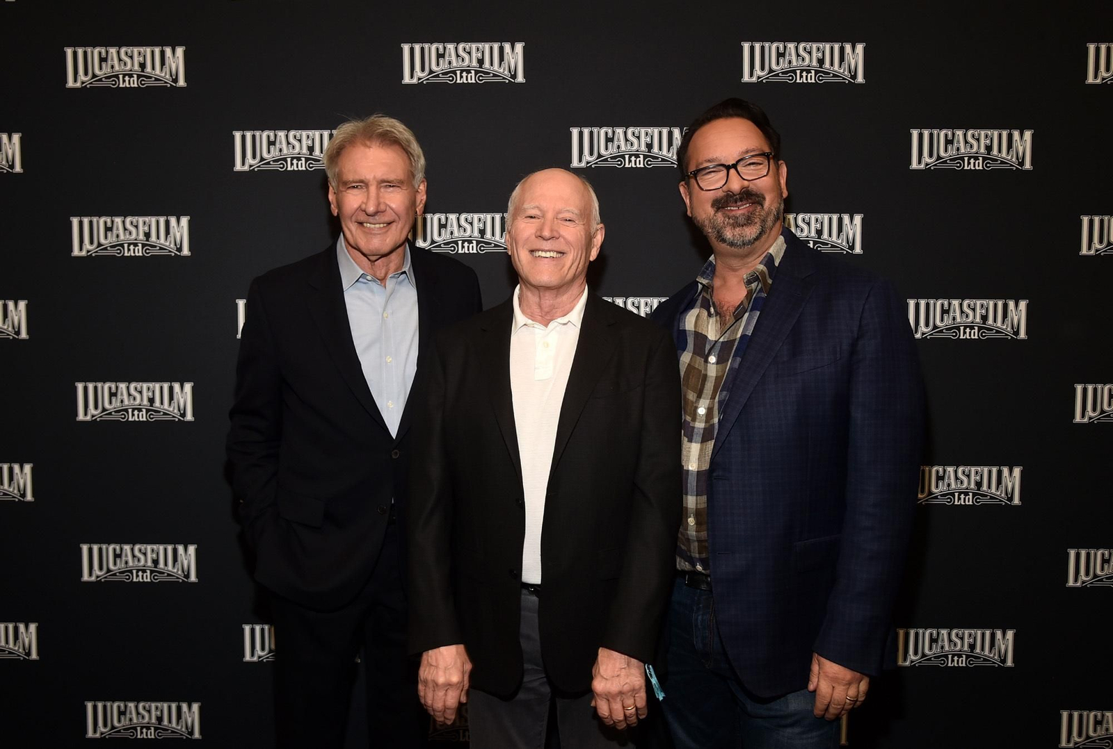 Harrison Ford, Frank Marshall y James Mangold, en el evento de Indiana Jones en la Star Wars Celebration Harrison Ford, Frank Marshall y James Mangold, en el evento de Indiana Jones en la Star Wars Celebration