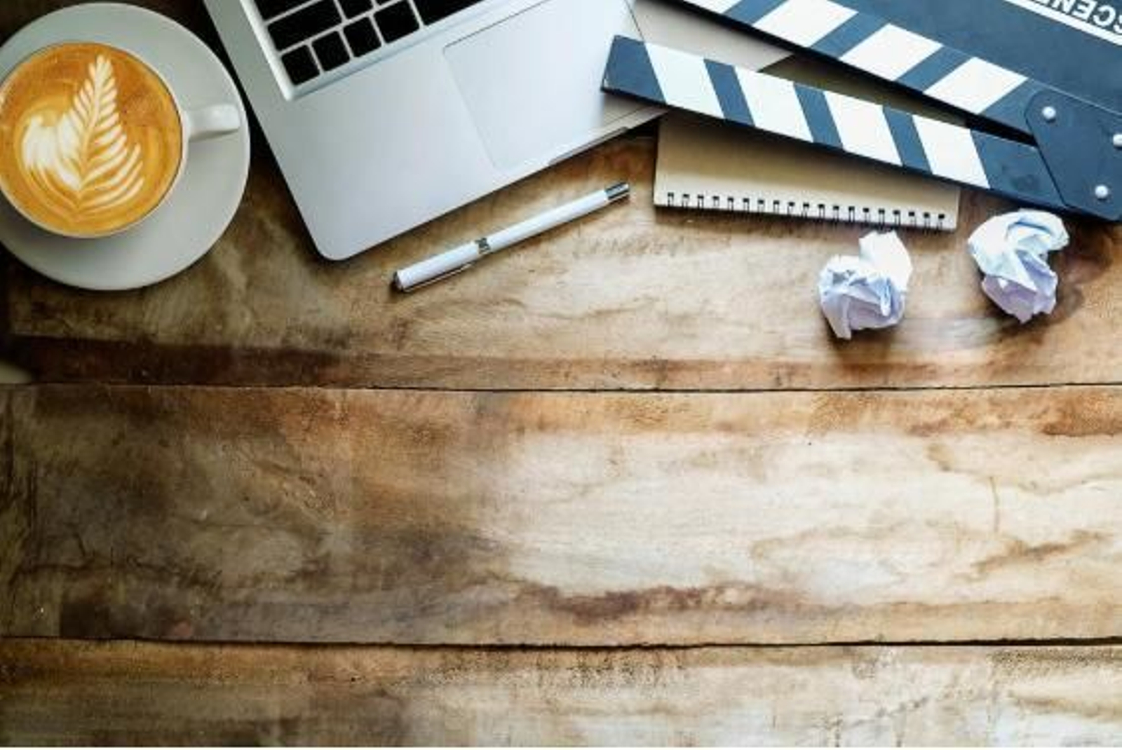 Lo primero que debe cuestionarse es cuál es el mejor software para editar vídeos.