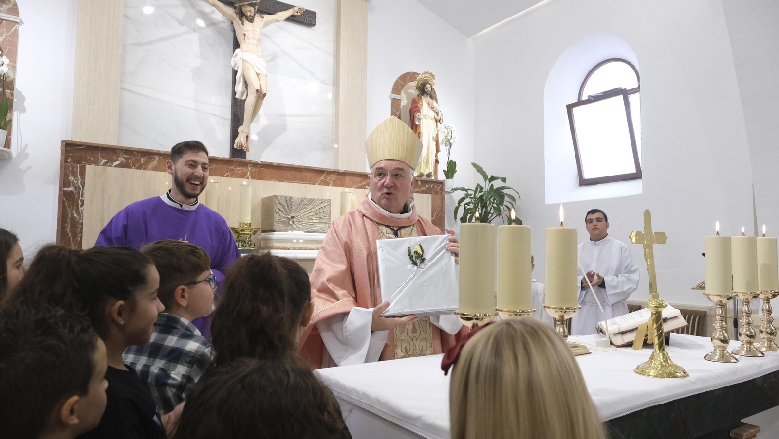 Imágenes de la bendición de la Borriquita de El Alquián, por el Obispo de Almería